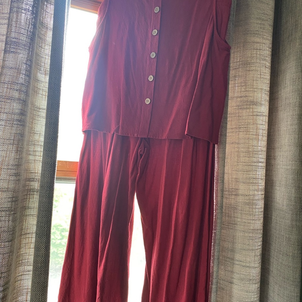 Comfortable and Flattering Red Women's Set